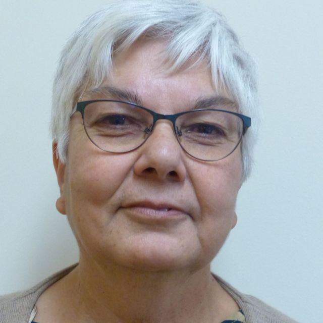Pauline Munns Pauline Munns