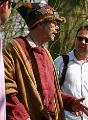 Roger Price telling a story roger_price_storytelling.jpg